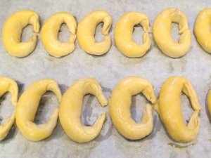 Pozsonyi kifli sütés előtt.