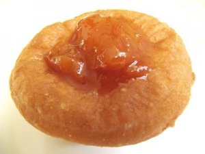 Farsangi fánk baracklekvárral