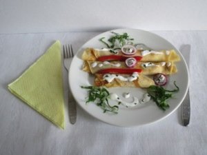 Medvehagymás juhtúrós palacsinta