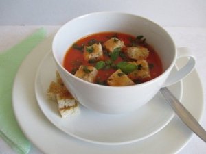 Paradicsom leves tálalva