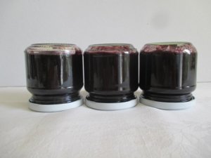 Üvegek fejre állítva