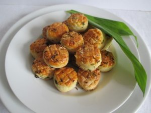 Medvehagymás pogácsa